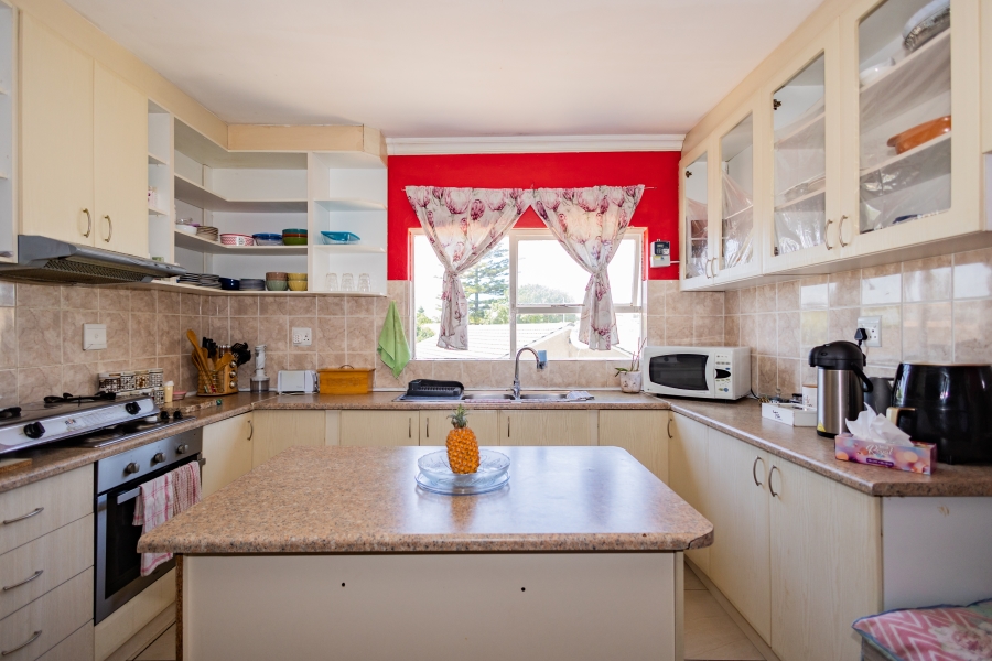 7 Bedroom Property for Sale in Northpine Western Cape